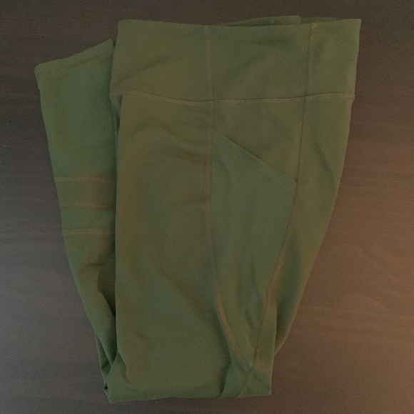 LEGGINGS BUNDLE! - Picture 9 of 11